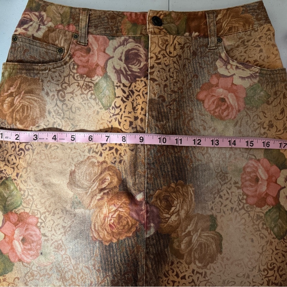 Newport News Jeanology Collection Floral Denim Skirt Size 10 - Picture 8 of 9